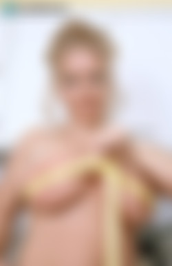 Scoreland.com SiteRip - Part #1/00143-Voluptuous Holiday 2004-Anja Kirsch/1600/Anja30.jpg