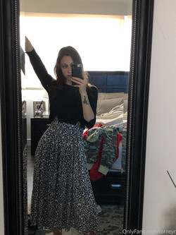 [Onlyfans] Siterip - @stellabarey [2379 images] [522 videos]/pics/2020-05-03_279486458.jpg