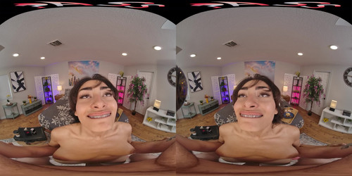 [FuckPassVR.com] Vanessa Moon - Starfucks in Seattle 1440p/Starfucks in Seattle - Gear VR 60 Fps.mp4